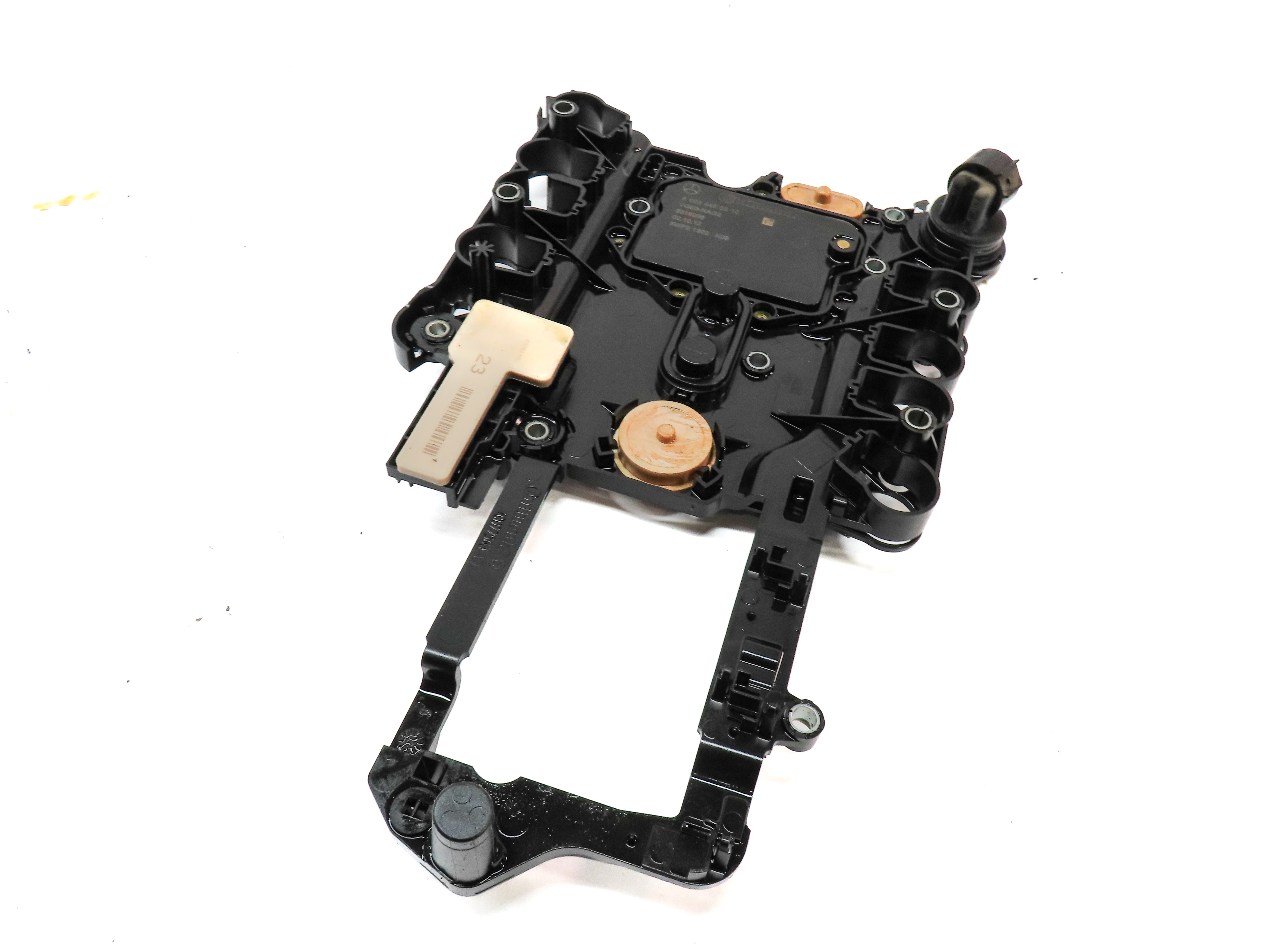 2012 MERCEDES E350 (W212) AUTOMATIC TRANSMISSION VALVE BODY CONDUCTOR PLATE — exact item pictured